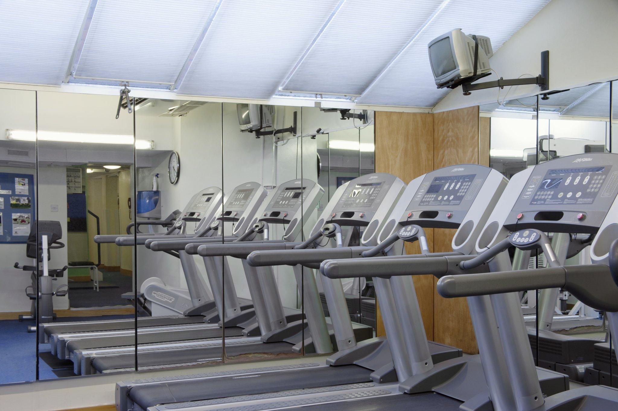 Holiday Inn Farnborough By Ihg Екстер'єр фото