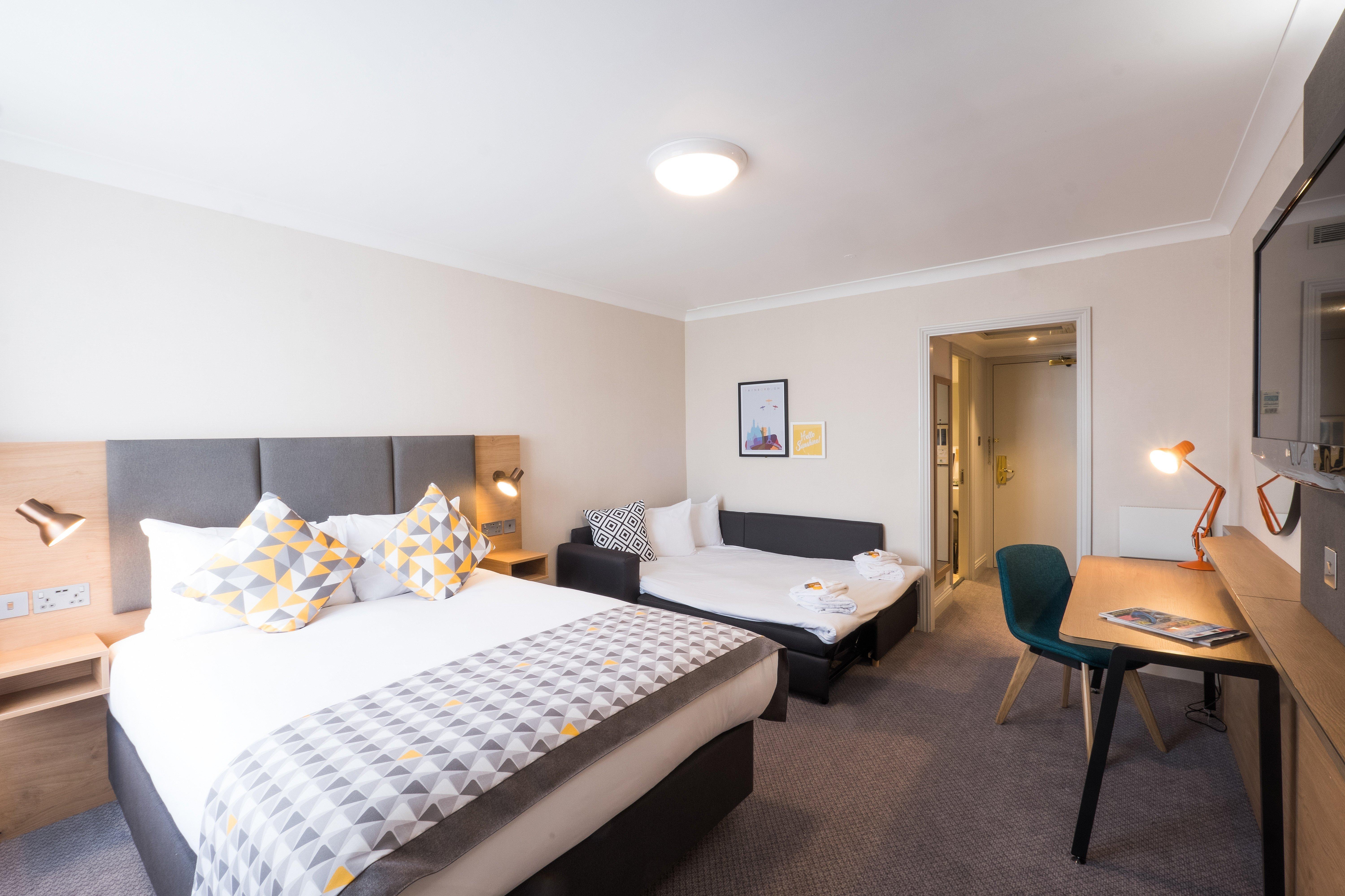 Holiday Inn Farnborough By Ihg Екстер'єр фото