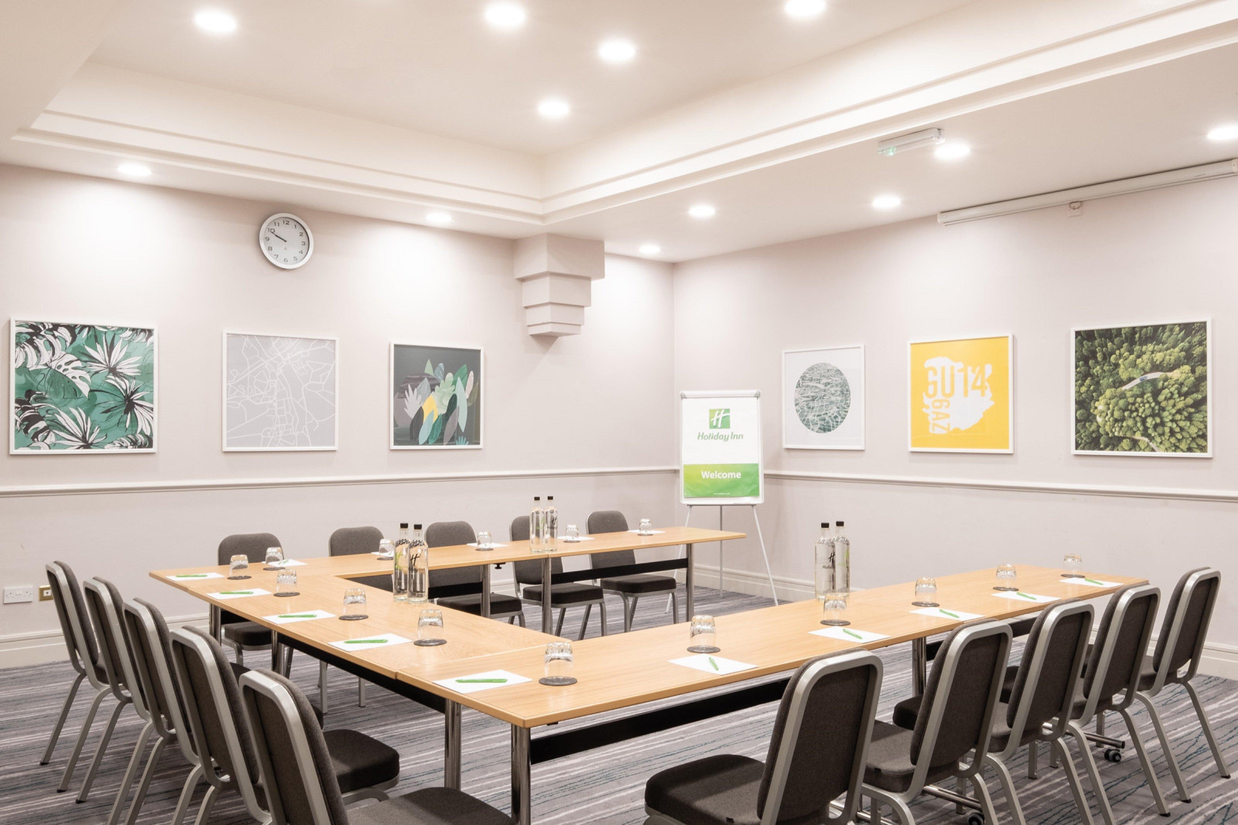 Holiday Inn Farnborough By Ihg Екстер'єр фото