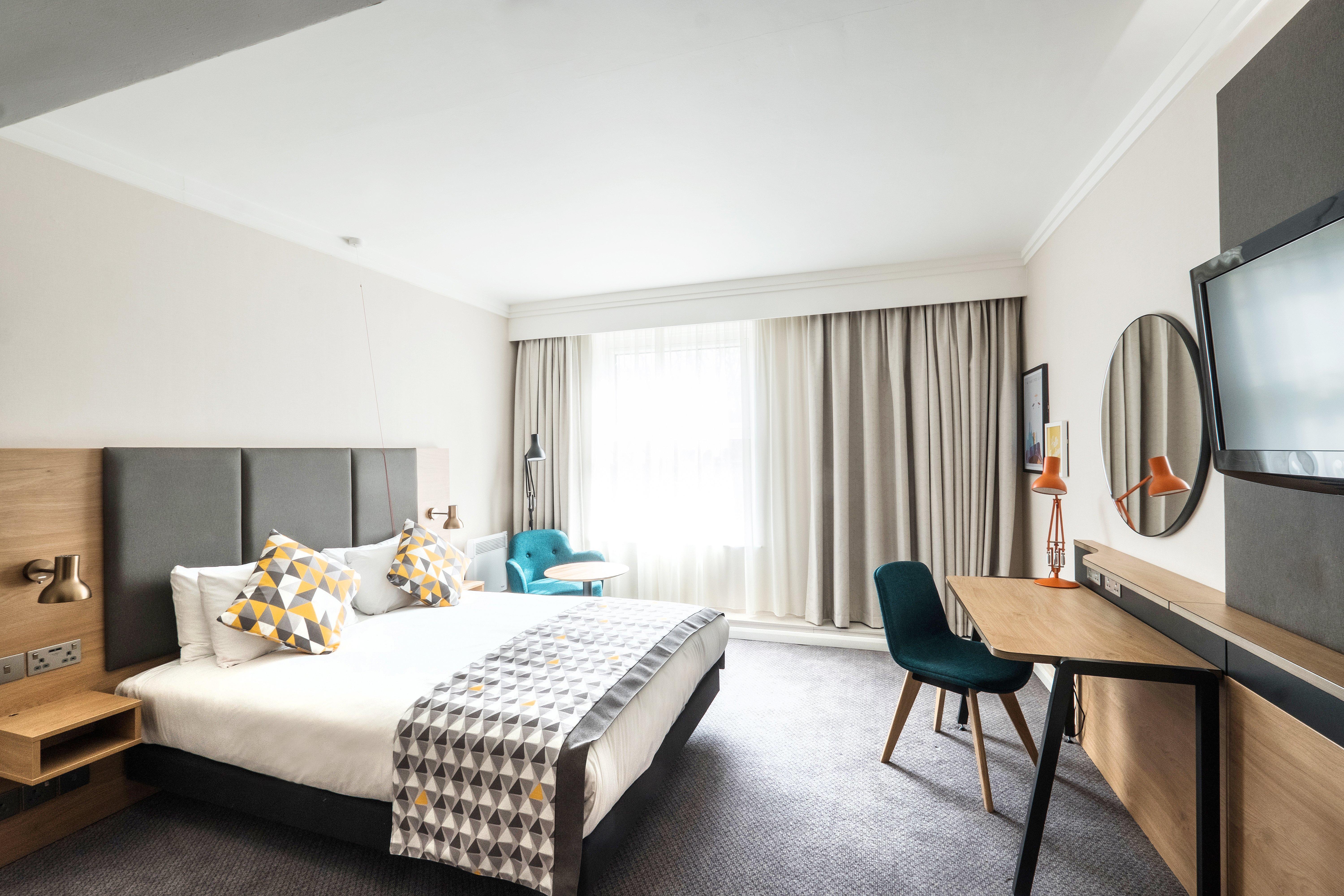 Holiday Inn Farnborough By Ihg Екстер'єр фото